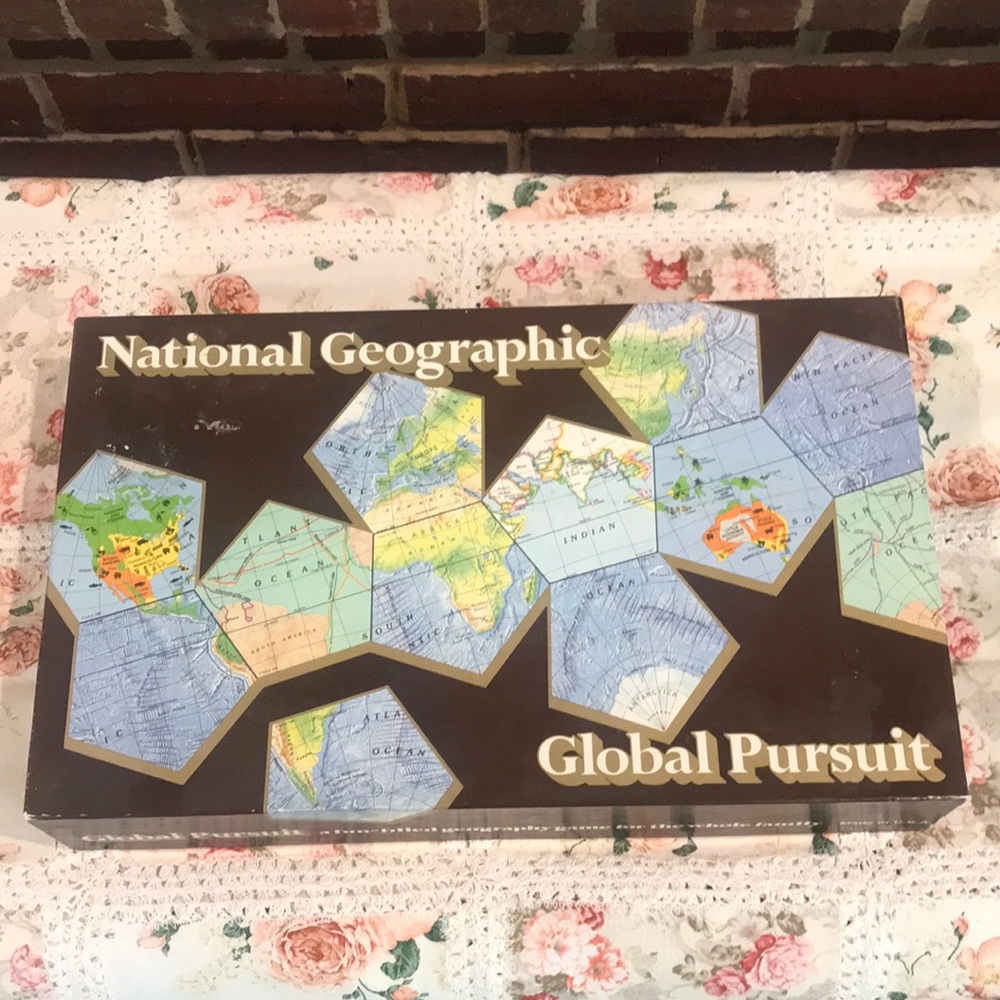 National Geographic Global Pursuit Game Vintage